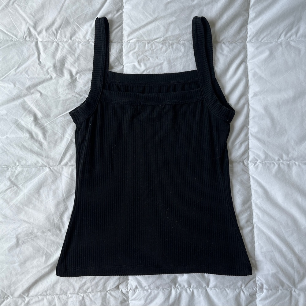 Reformation Ribbed Tank Bundle - Picture 7 of 8